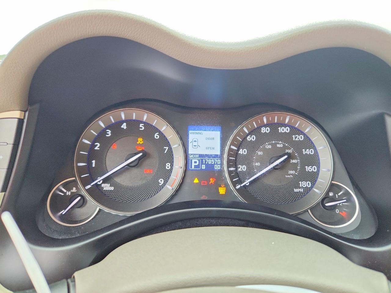 2012 INFINITI M37