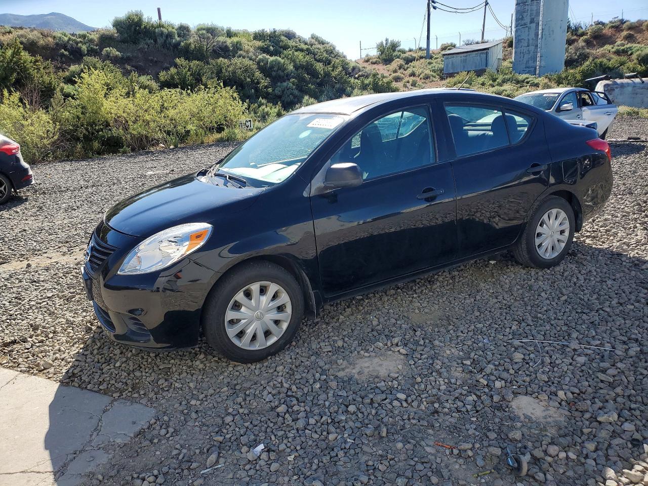 2014 NISSAN VERSA