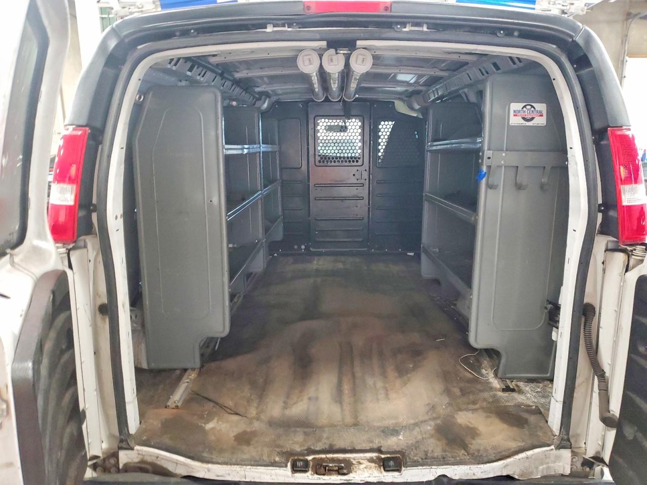2019 CHEVROLET EXPRESS
