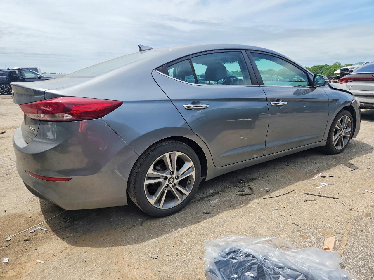 2017 HYUNDAI ELANTRA