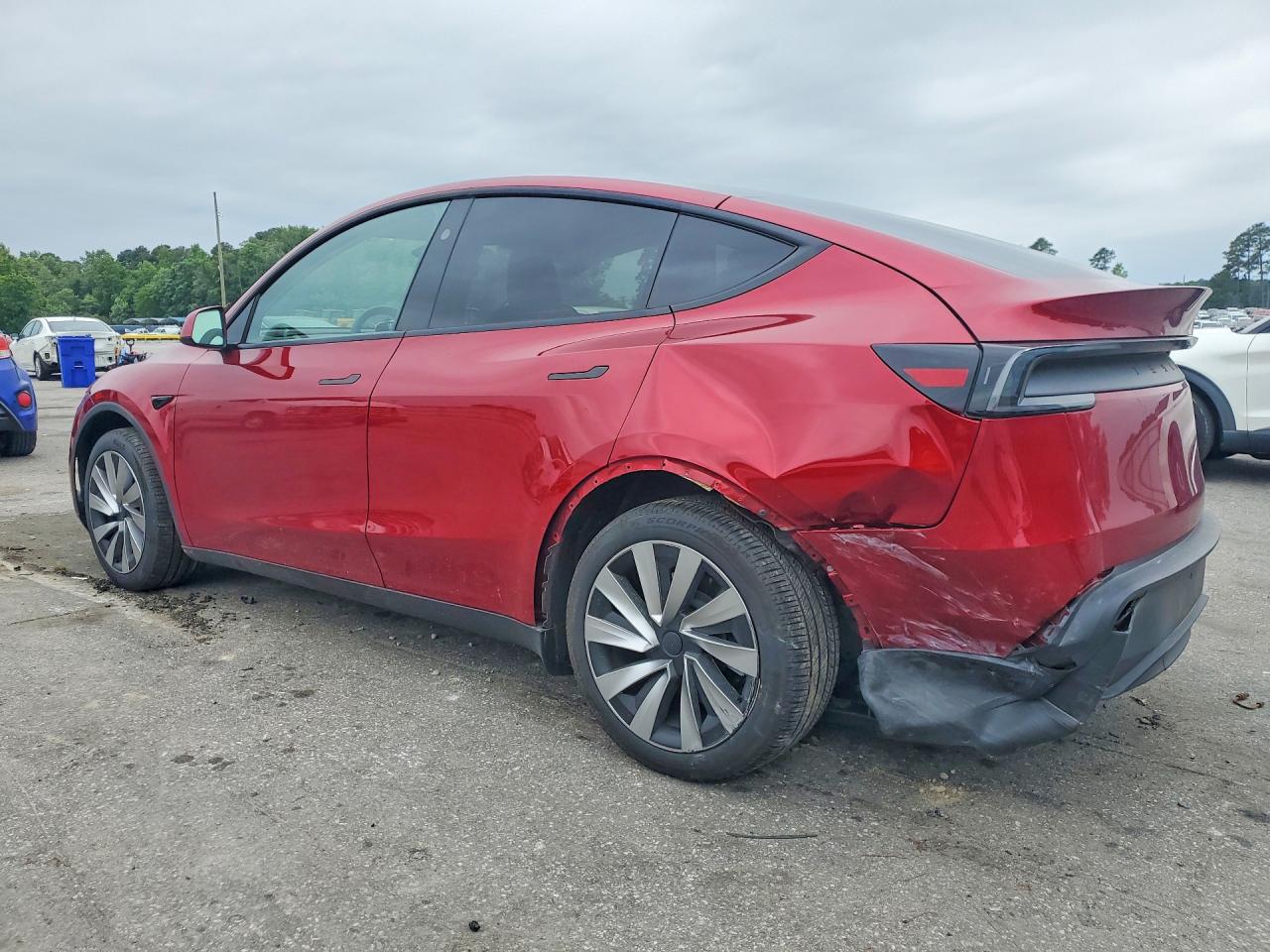 2026 TESLA MODEL Y