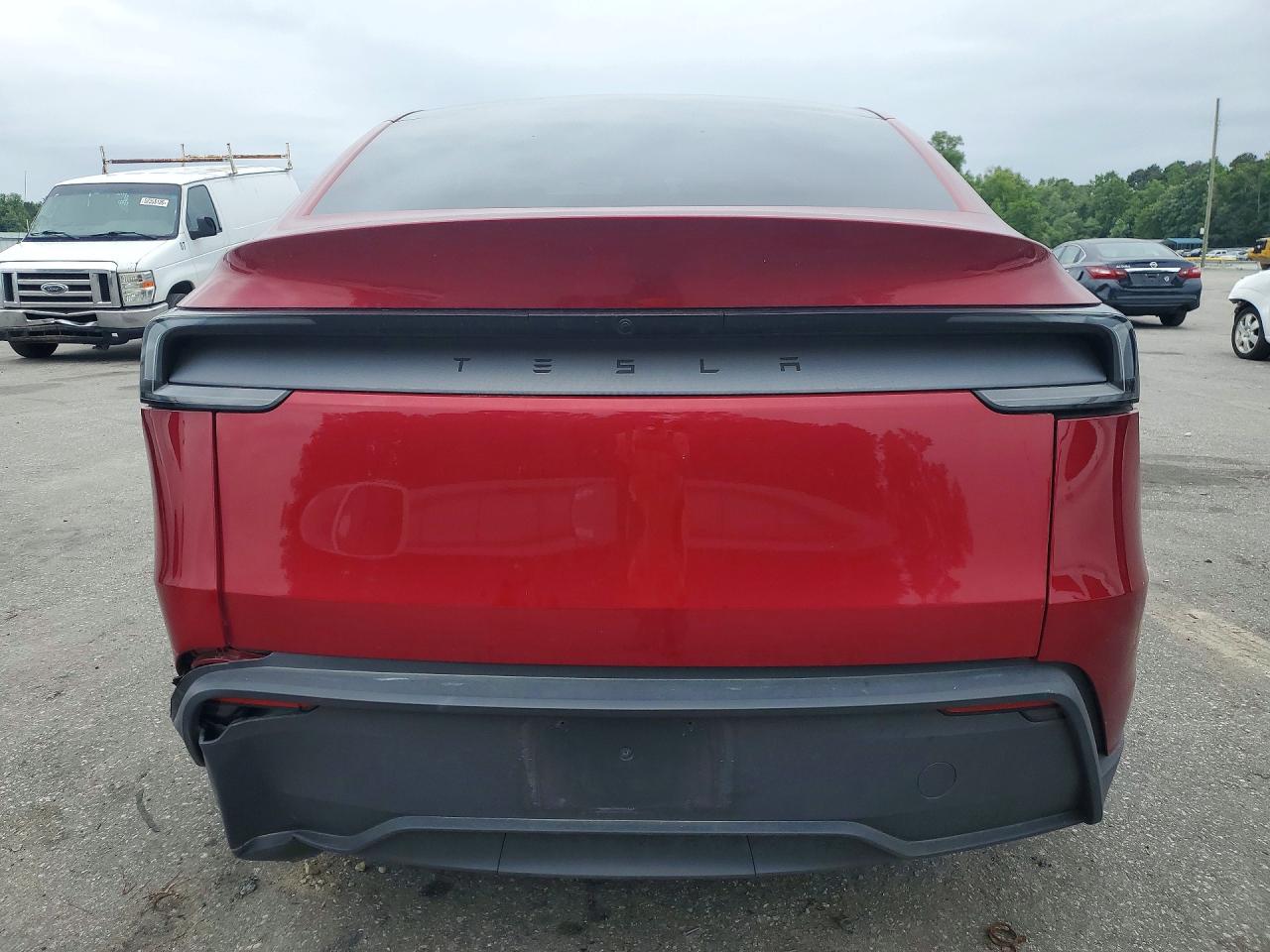 2026 TESLA MODEL Y