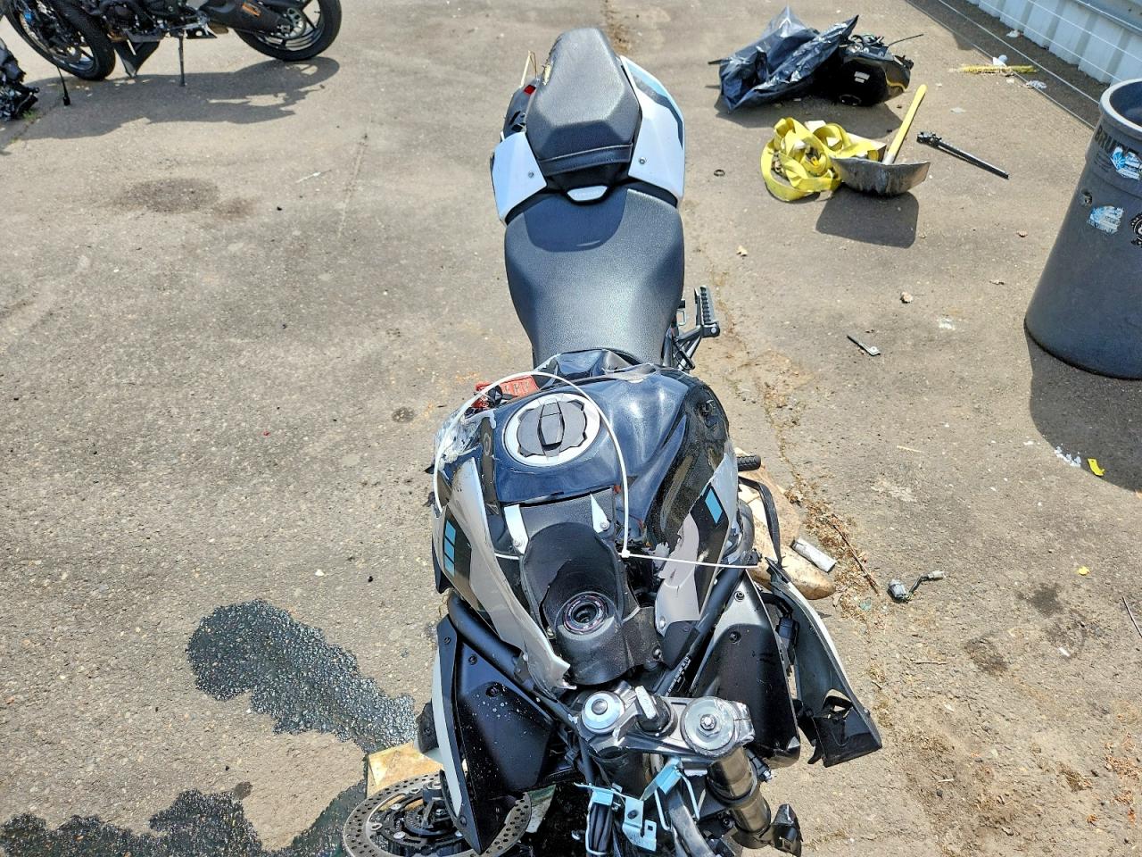 2025 KAWASAKI Z/ZR 1000