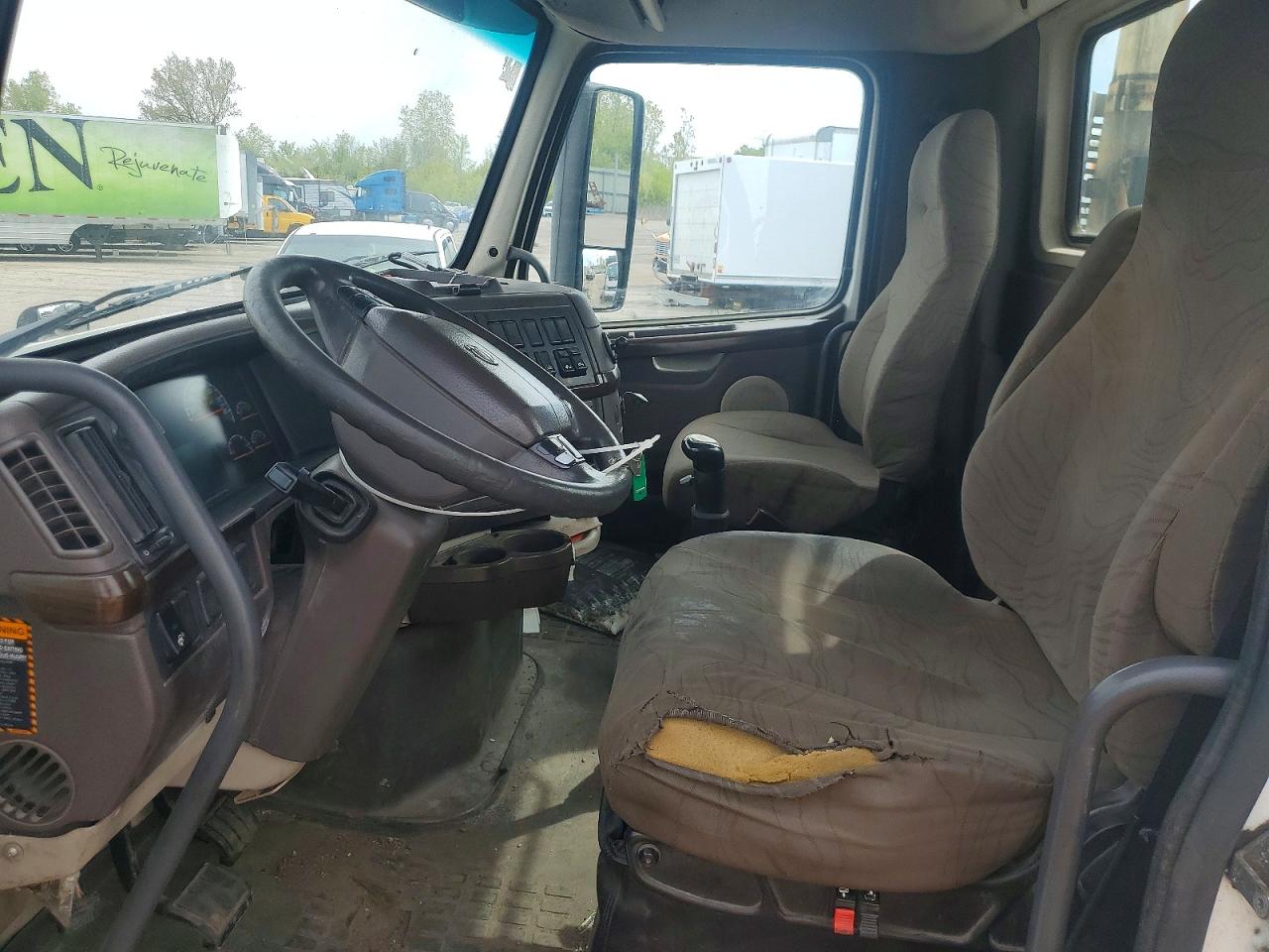 2014 VOLV VN