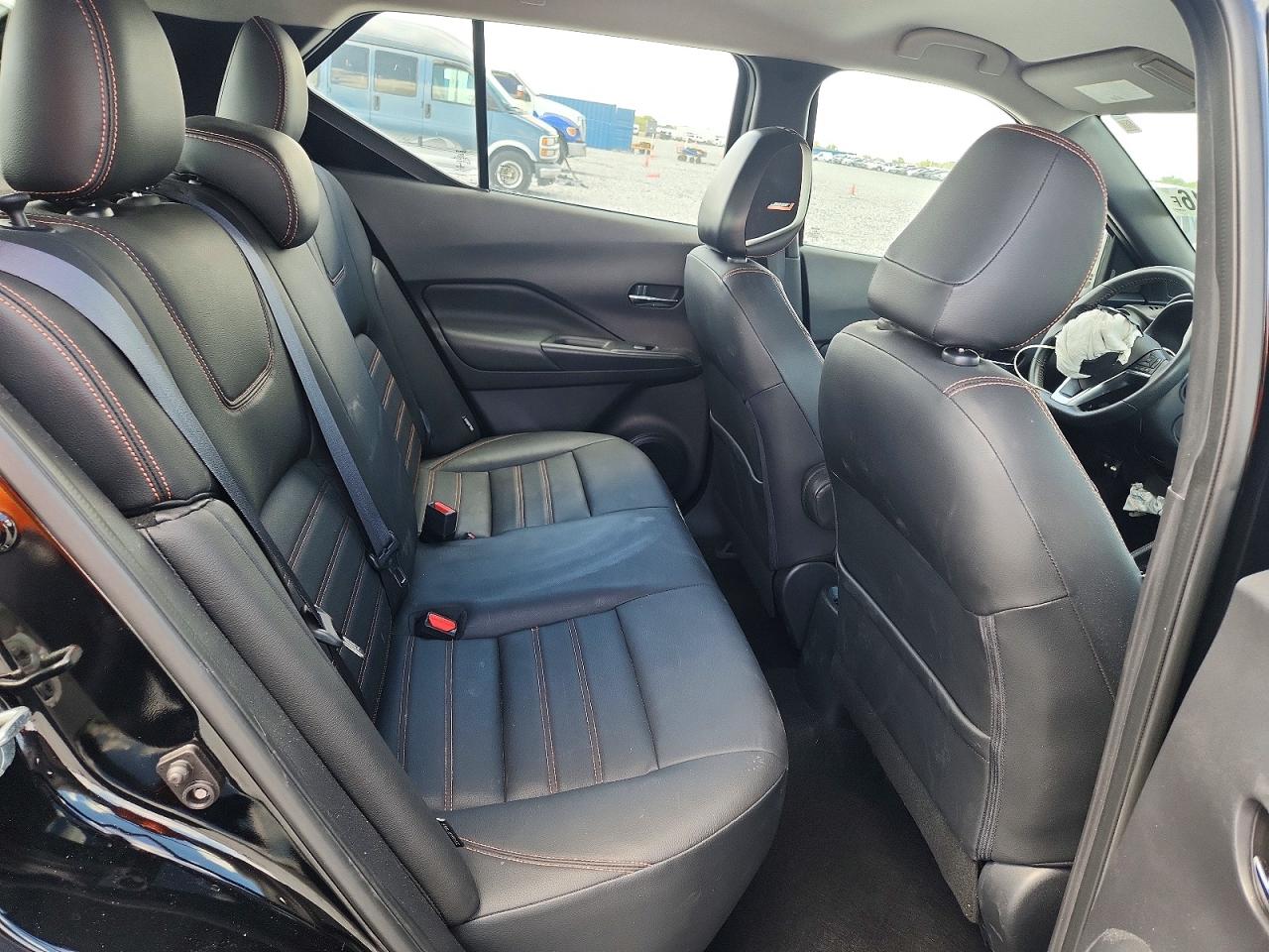 2020 NISSAN KICKS