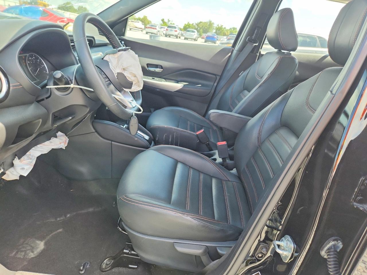 2020 NISSAN KICKS