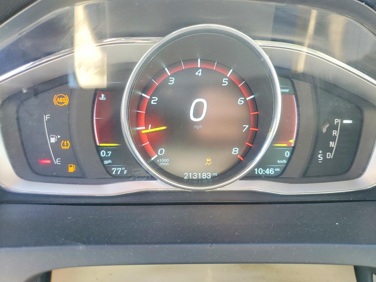 2015 VOLVO S60