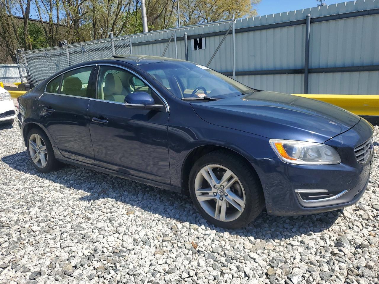 2015 VOLVO S60