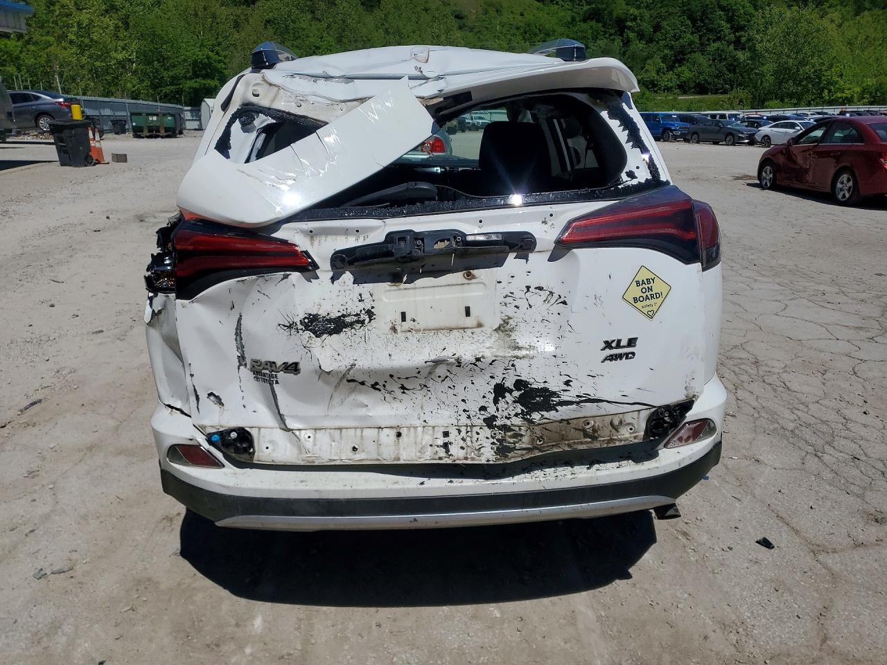 2016 TOYOTA RAV4