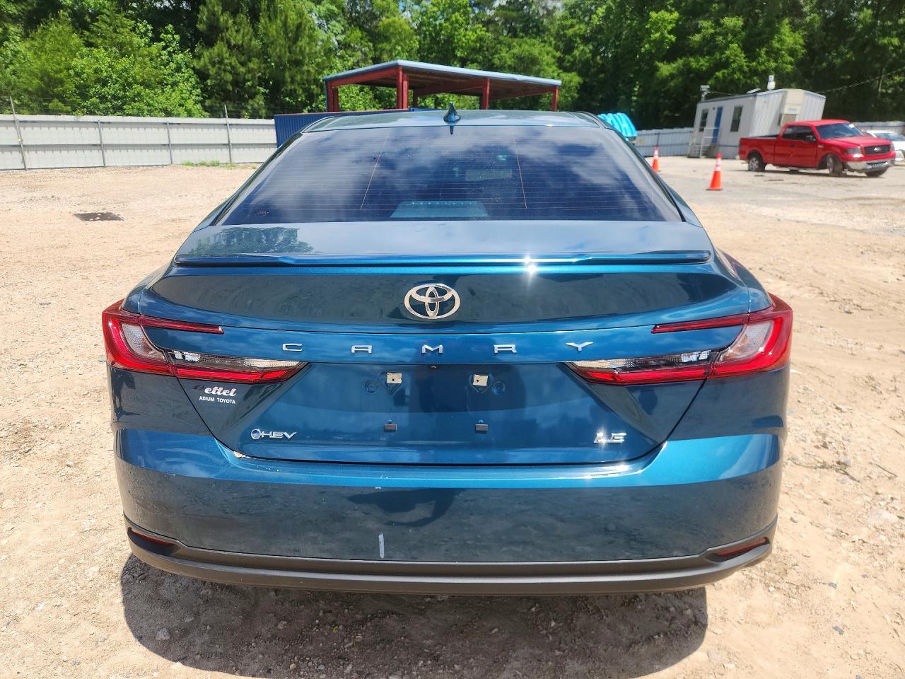2025 TOYOTA CAMRY