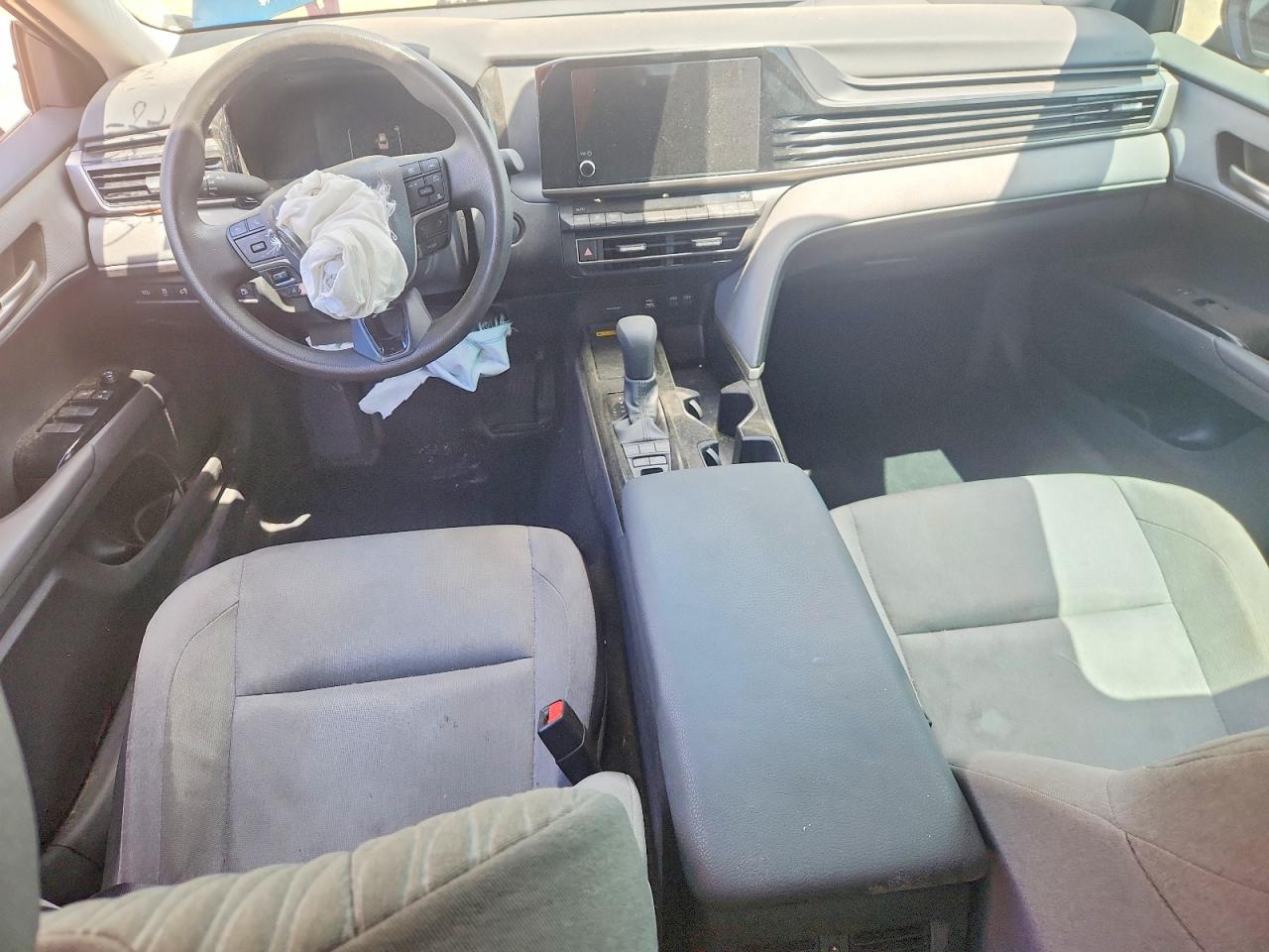 2025 TOYOTA CAMRY