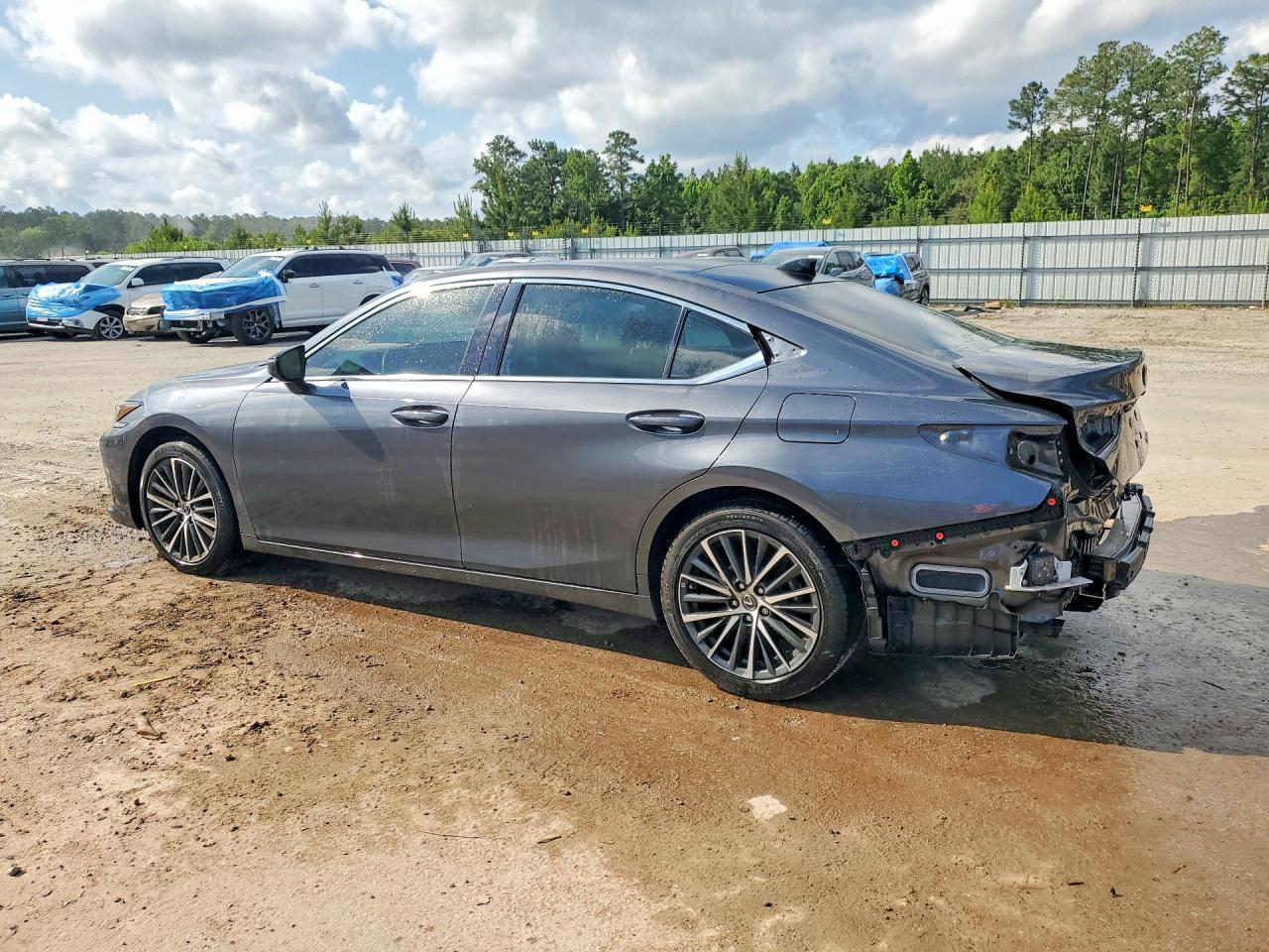 2022 LEXUS ES350