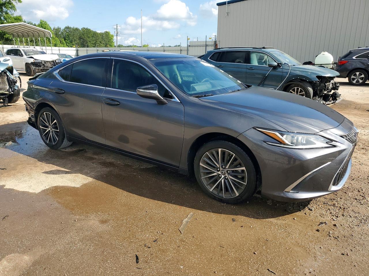 2022 LEXUS ES350