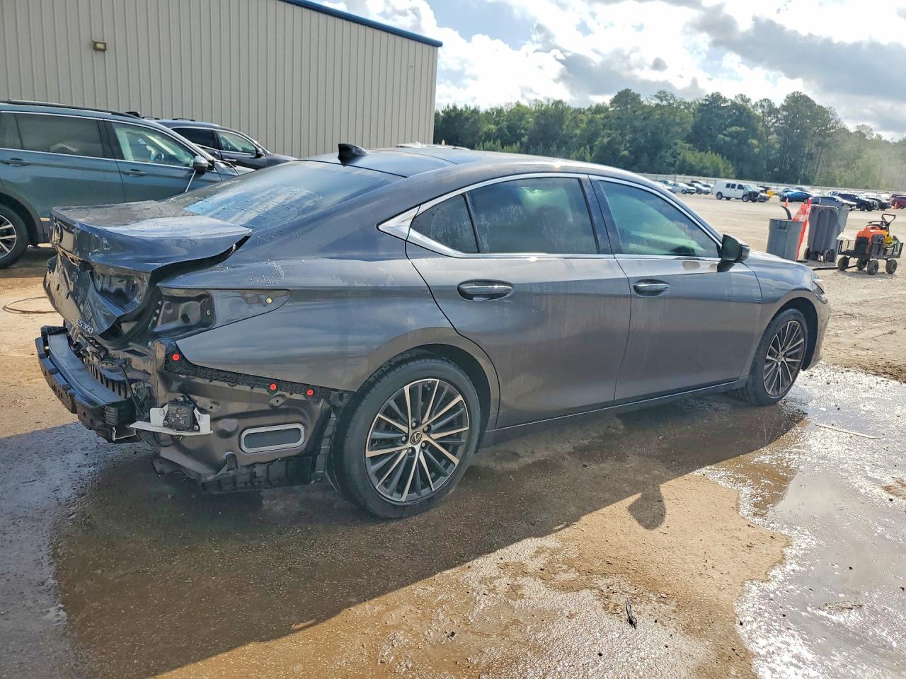 2022 LEXUS ES350
