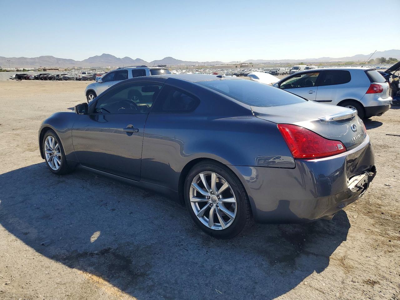 2010 INFINITI G37