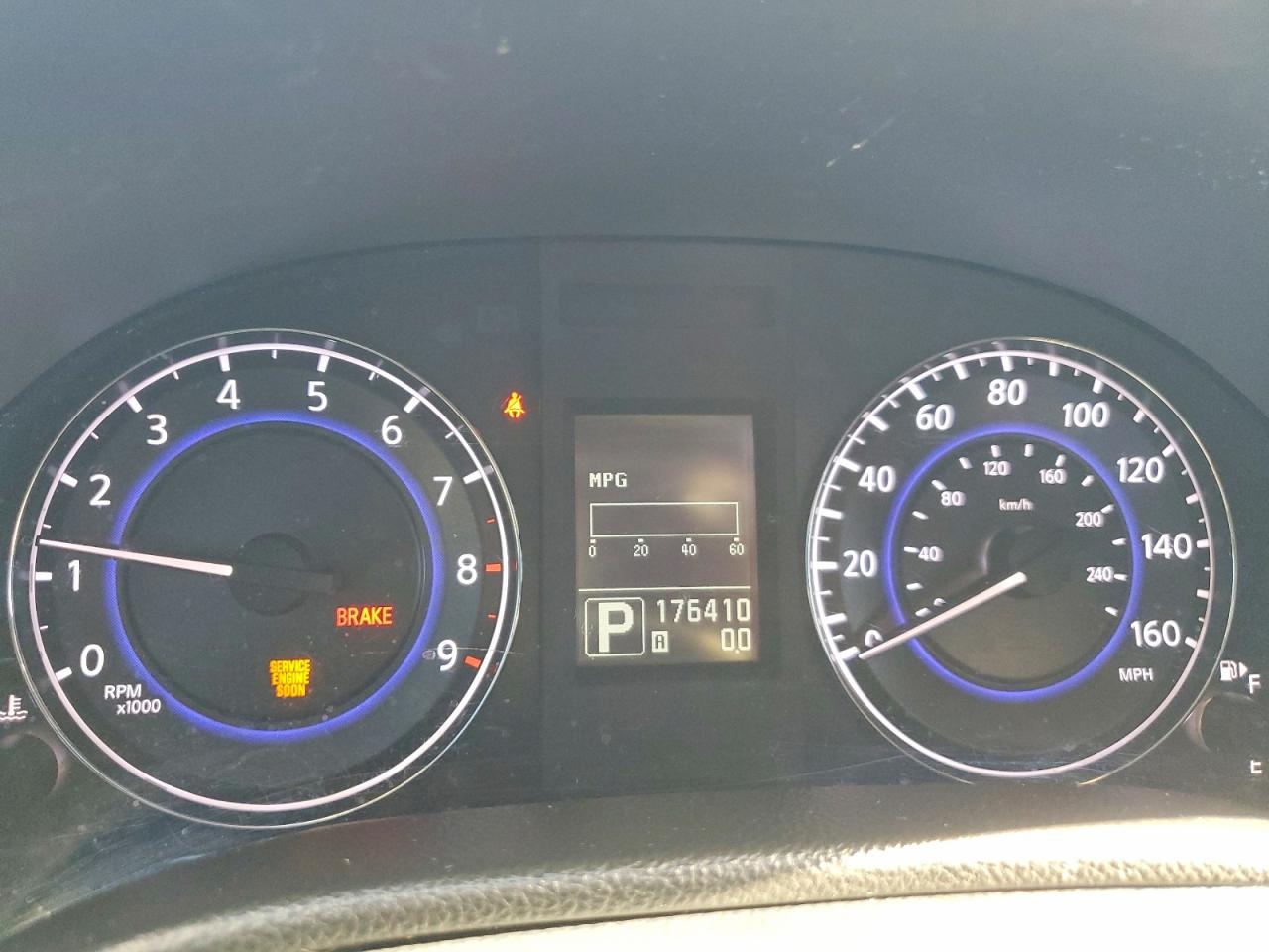 2010 INFINITI G37