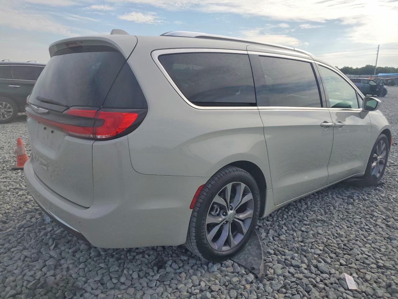 2021 CHRYSLER PACIFICA