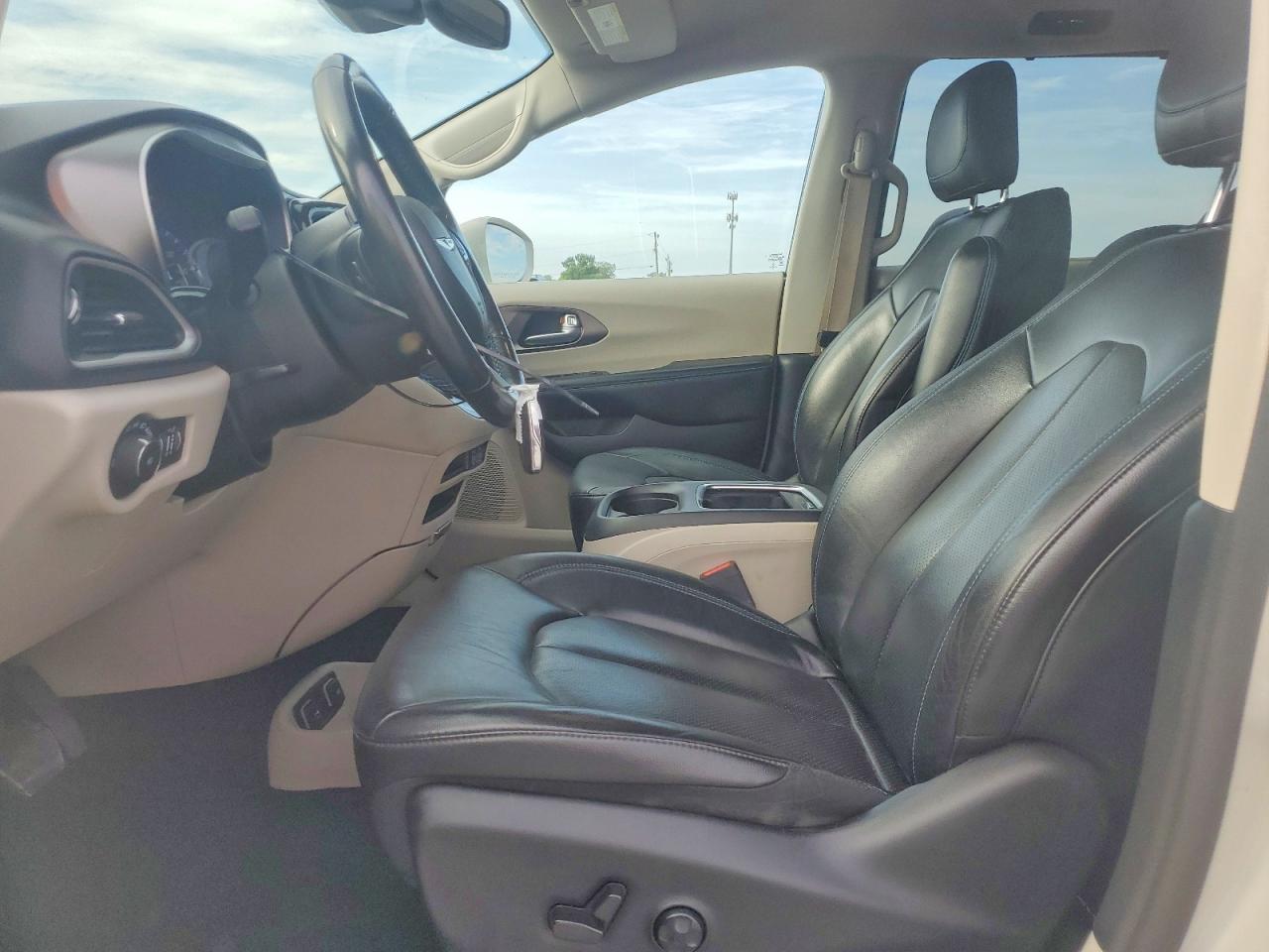 2021 CHRYSLER PACIFICA