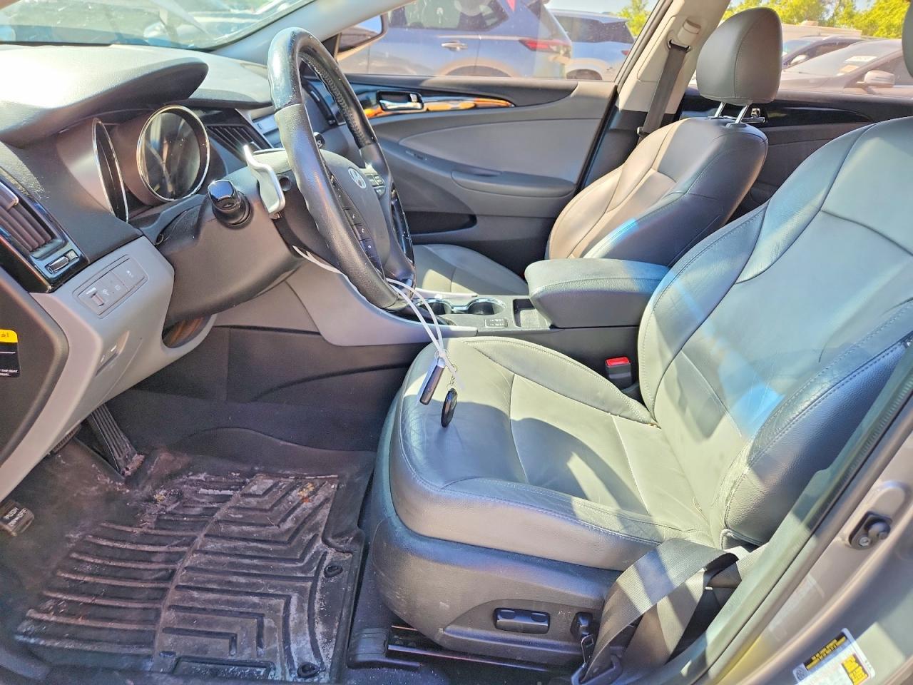 2012 HYUNDAI SONATA