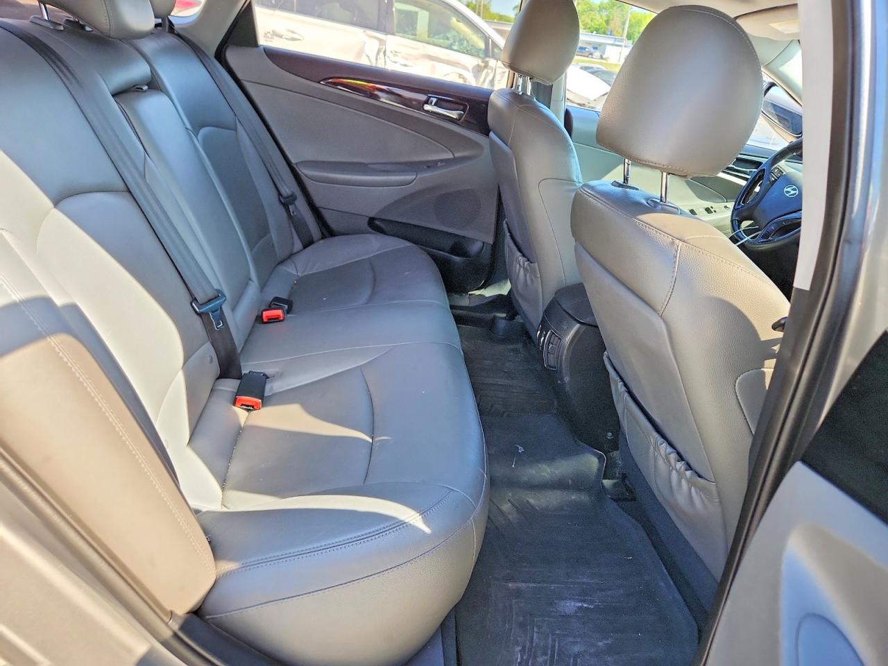 2012 HYUNDAI SONATA