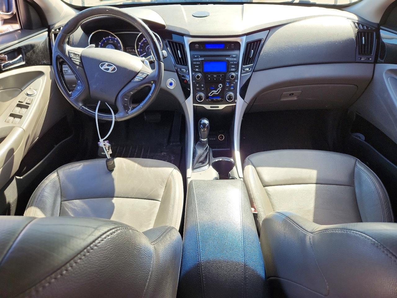 2012 HYUNDAI SONATA