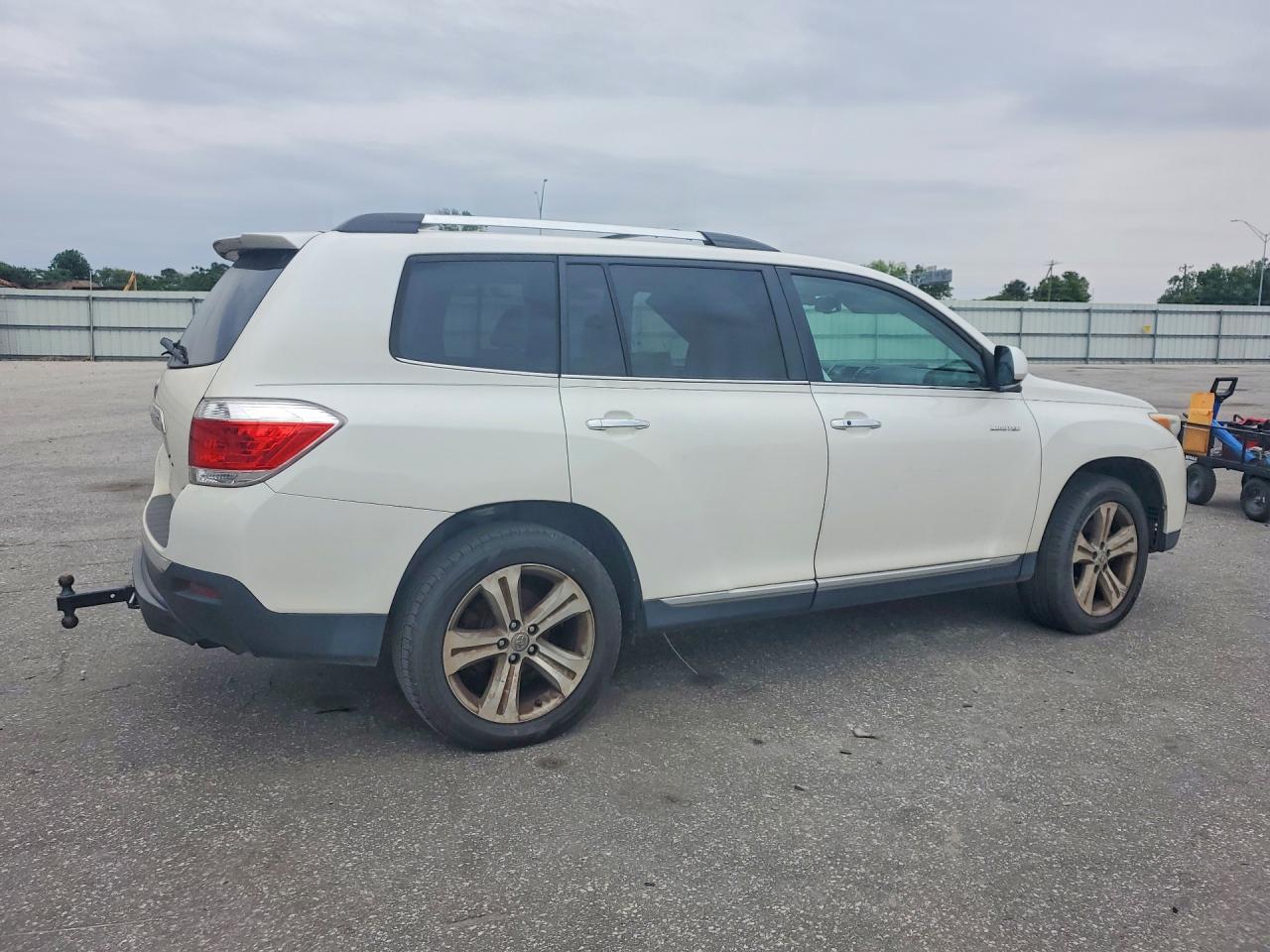 2012 TOYOTA HIGHLANDER