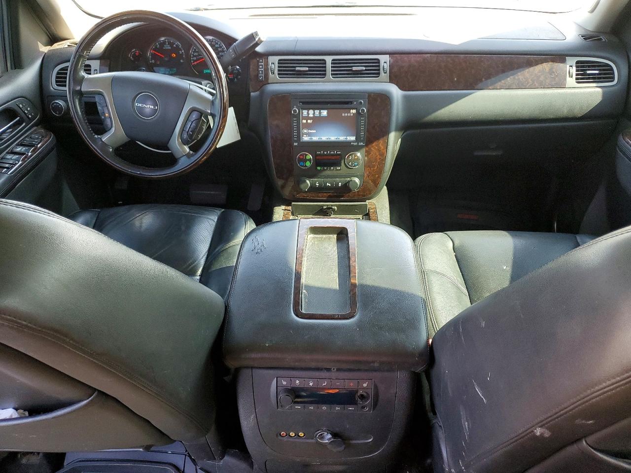 2012 GMC YUKON