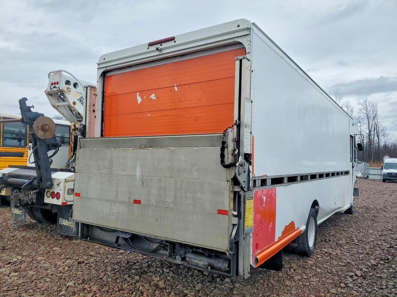 2014 FRHT - FREIGHTLINER ALL OTHER