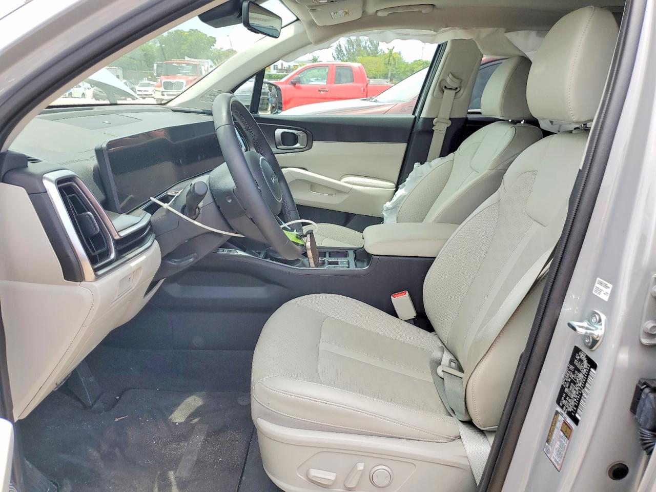 2025 KIA SORENTO