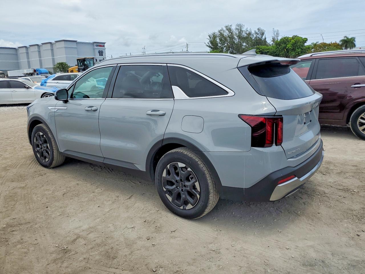 2025 KIA SORENTO