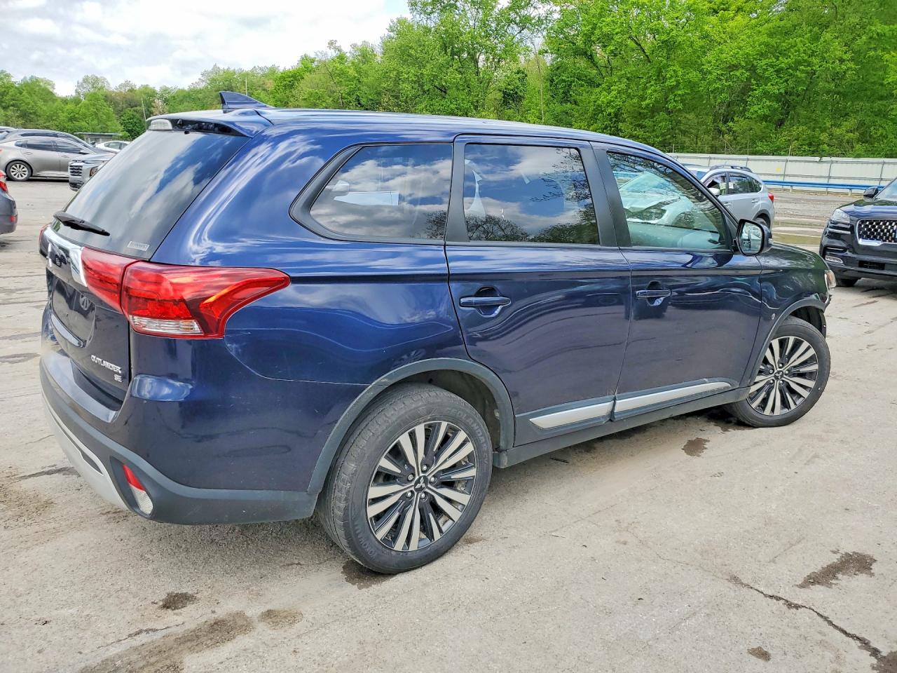 2019 MITSUBISHI OUTLANDER
