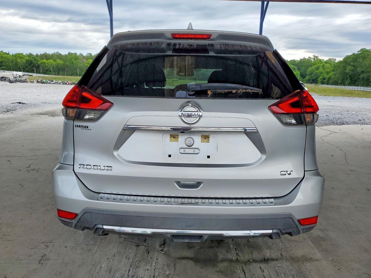 2017 NISSAN ROGUE