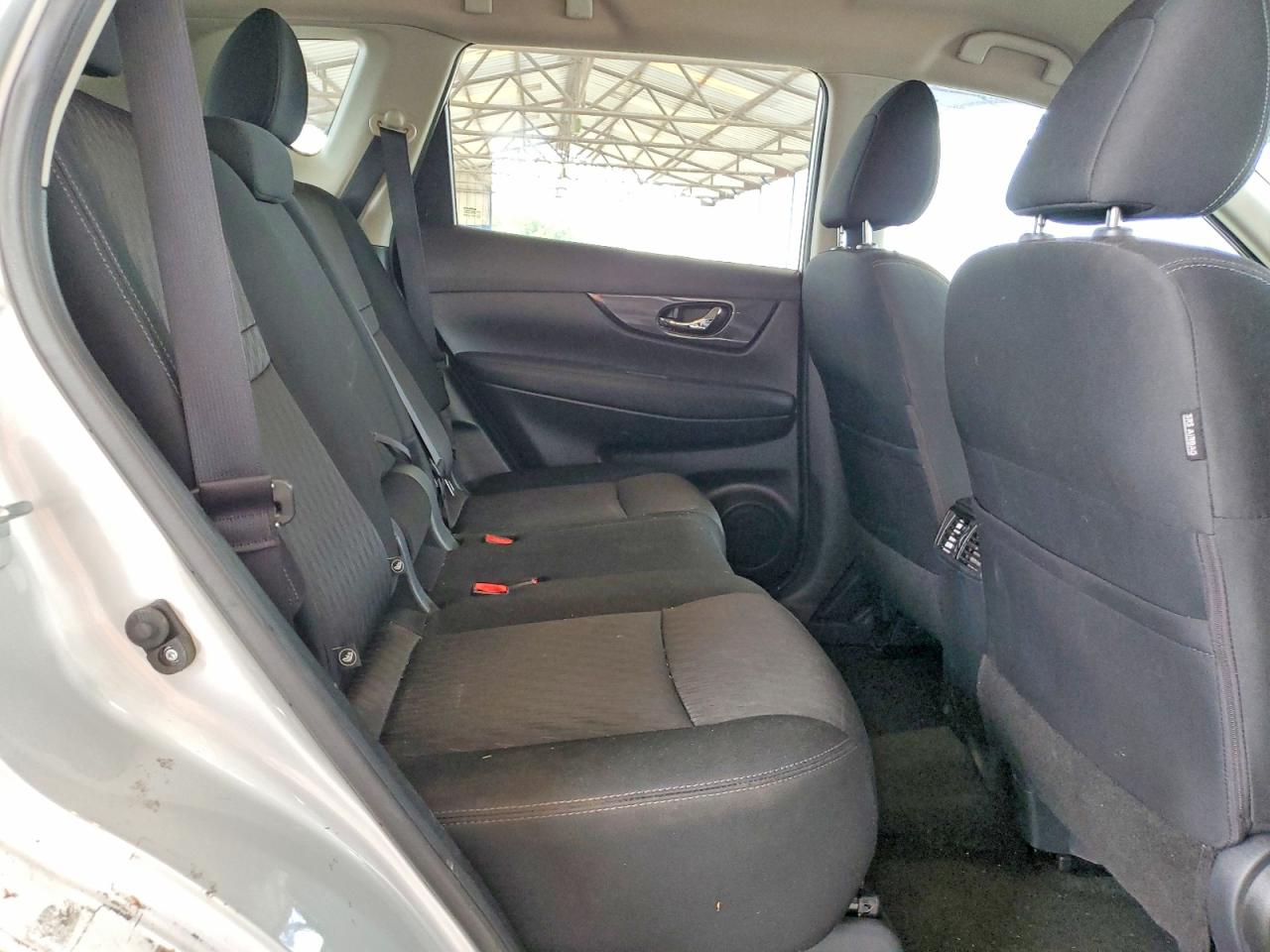 2017 NISSAN ROGUE