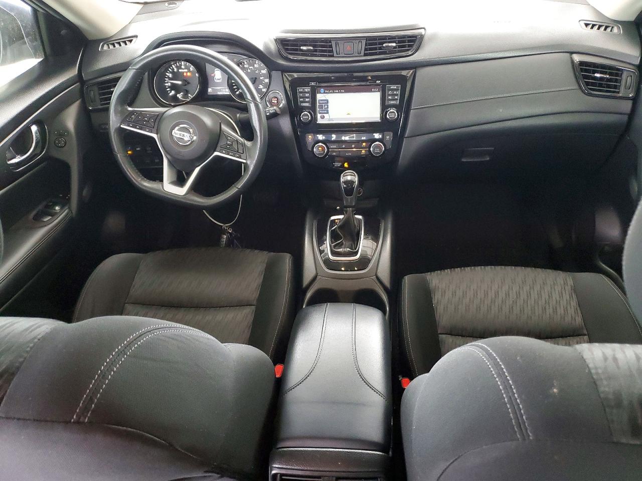 2017 NISSAN ROGUE