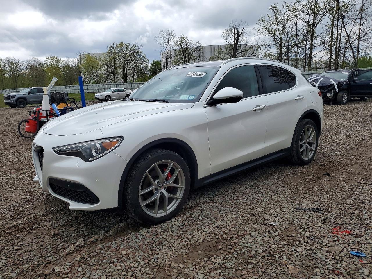 2018 ALFA ROMEO STELVIO