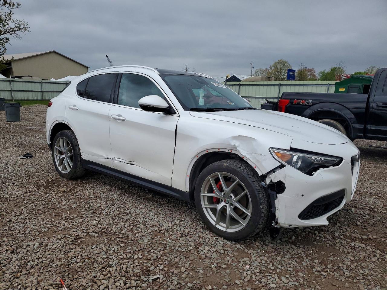 2018 ALFA ROMEO STELVIO
