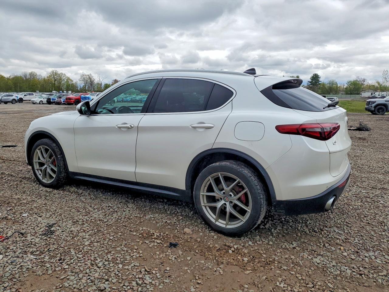2018 ALFA ROMEO STELVIO