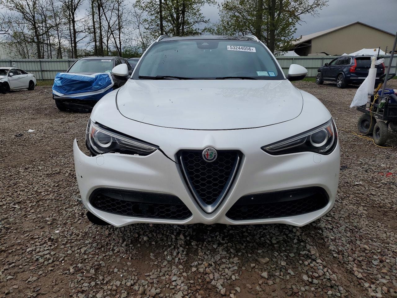 2018 ALFA ROMEO STELVIO