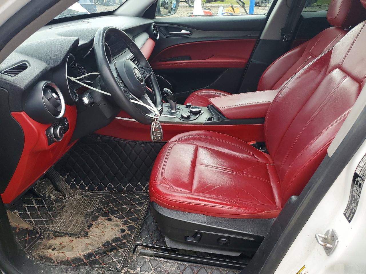 2018 ALFA ROMEO STELVIO