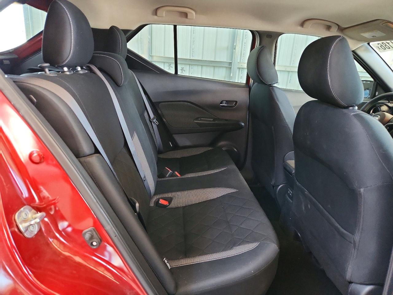 2020 NISSAN KICKS