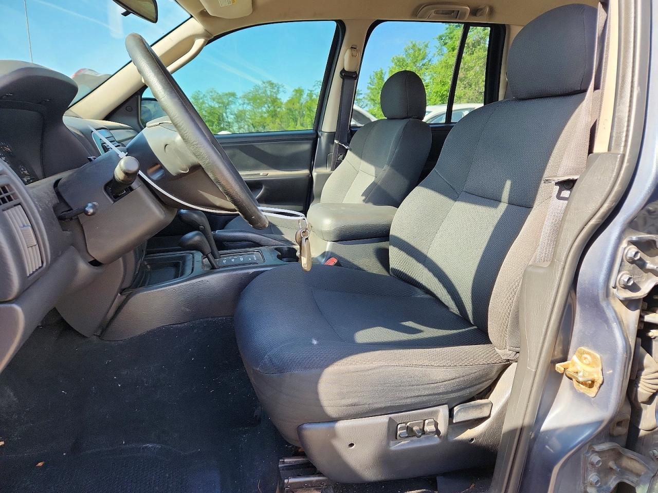 2004 JEEP CHEROKEE
