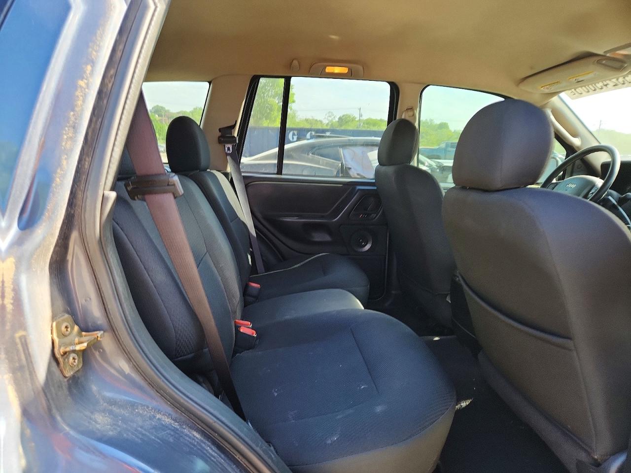 2004 JEEP CHEROKEE
