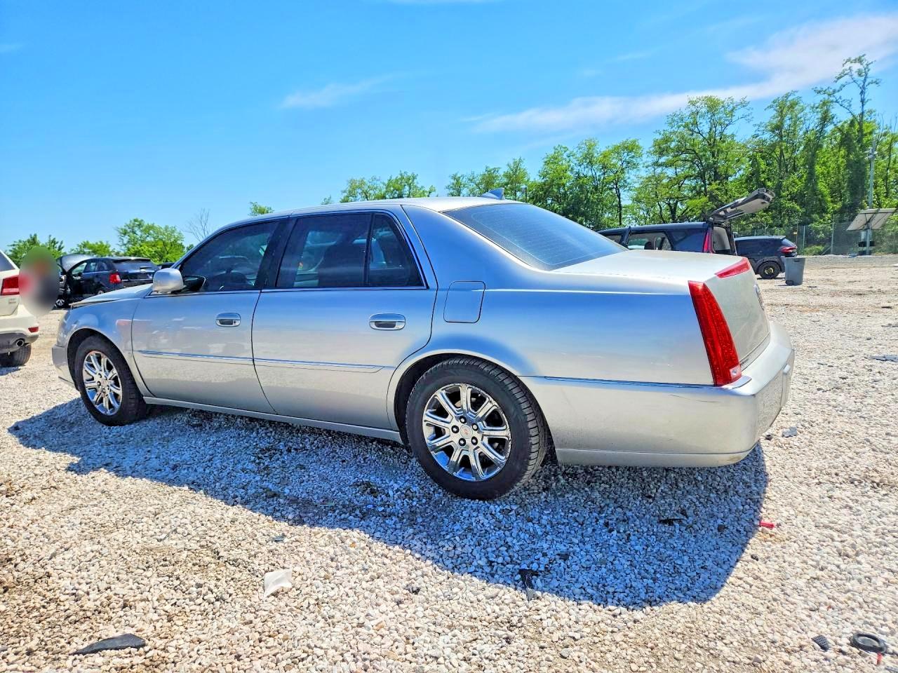 2009 CADILLAC DTS