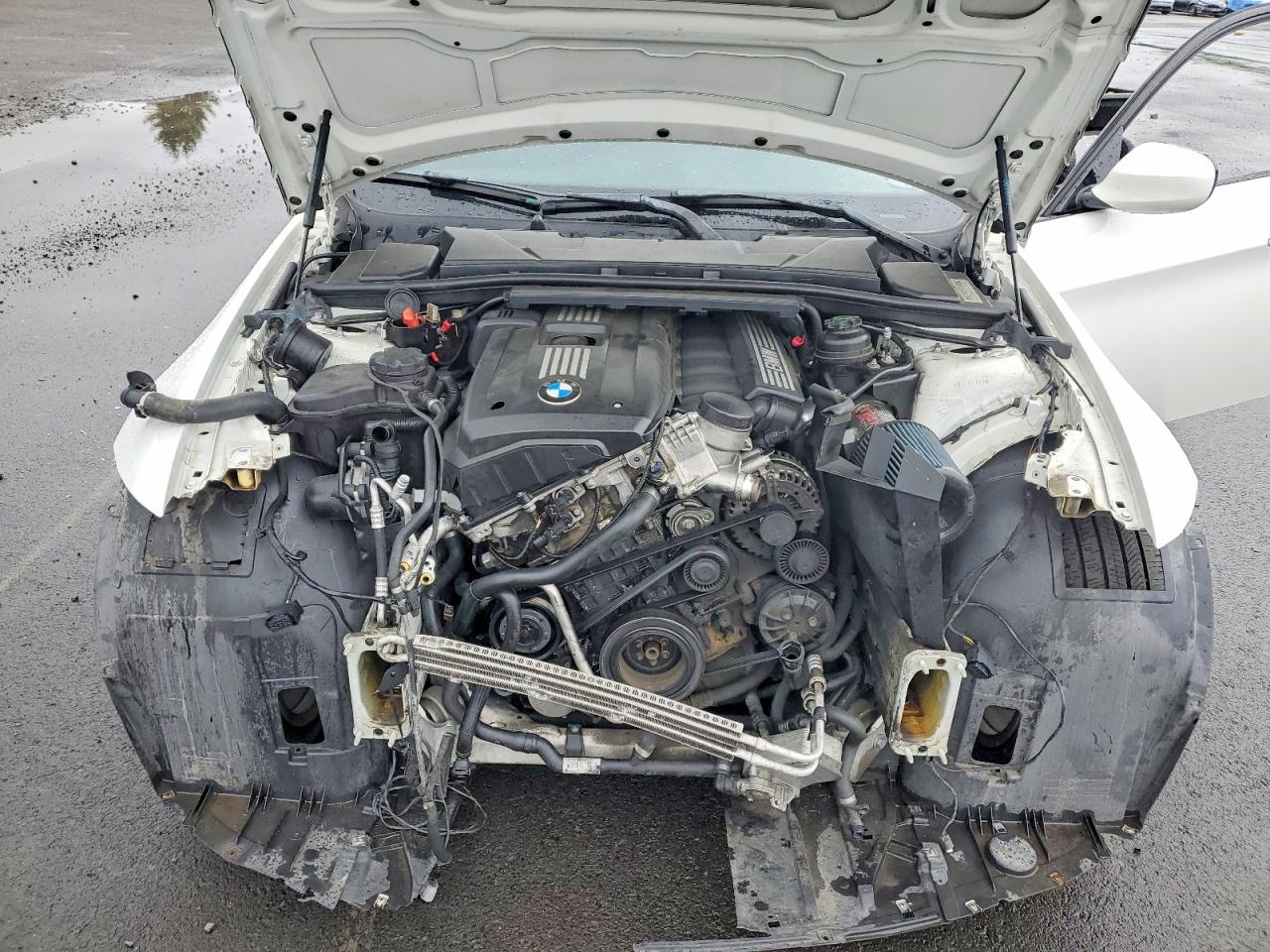 2011 BMW 3 SERIES