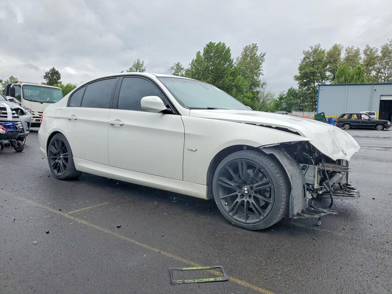 2011 BMW 3 SERIES