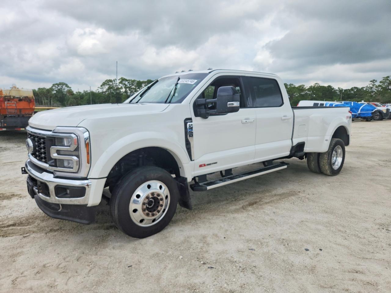 2024 FORD F450