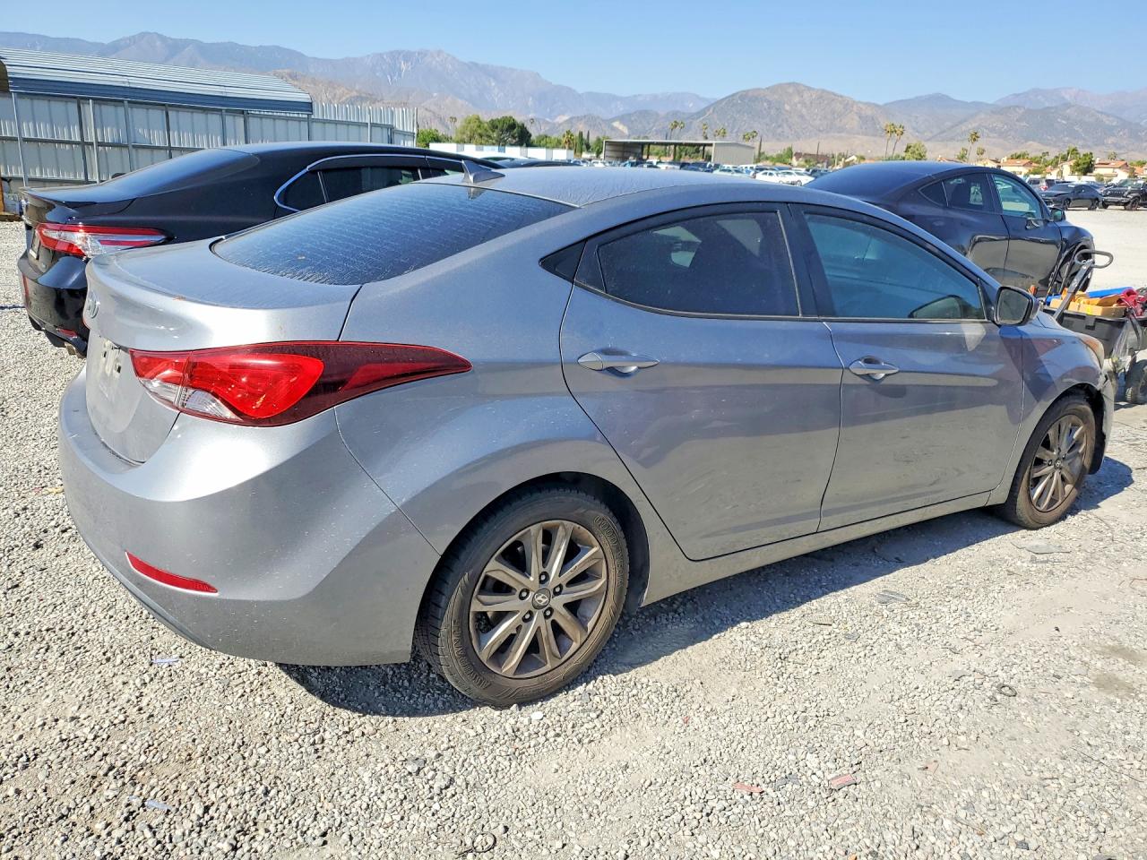 2015 HYUNDAI ELANTRA