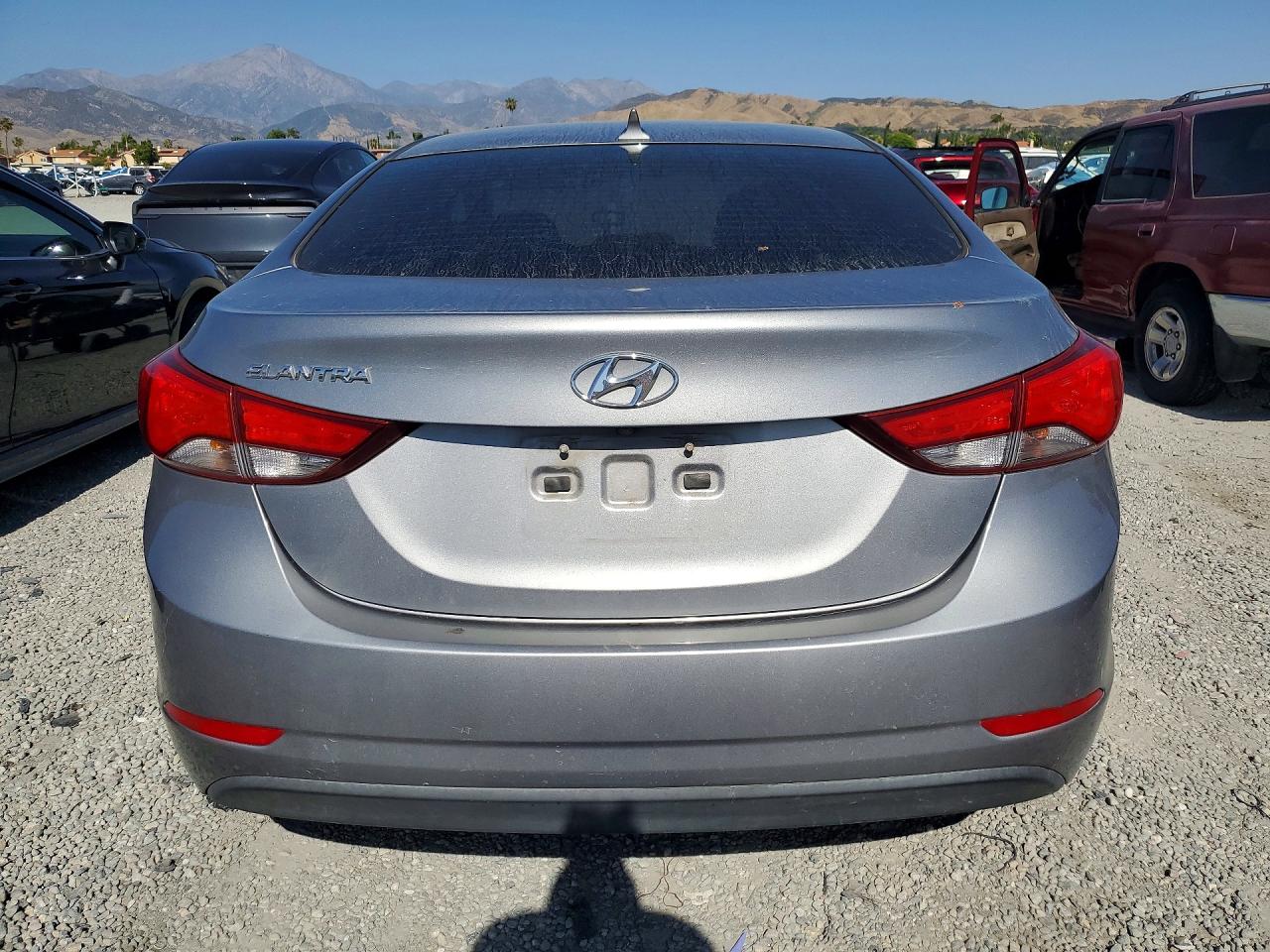2015 HYUNDAI ELANTRA