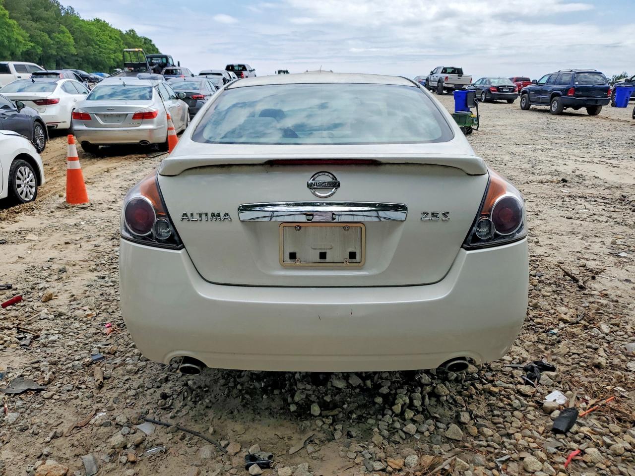 2011 NISSAN ALTIMA