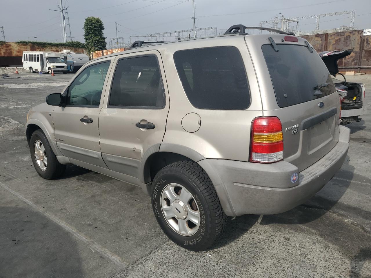 2001 FORD ESCAPE